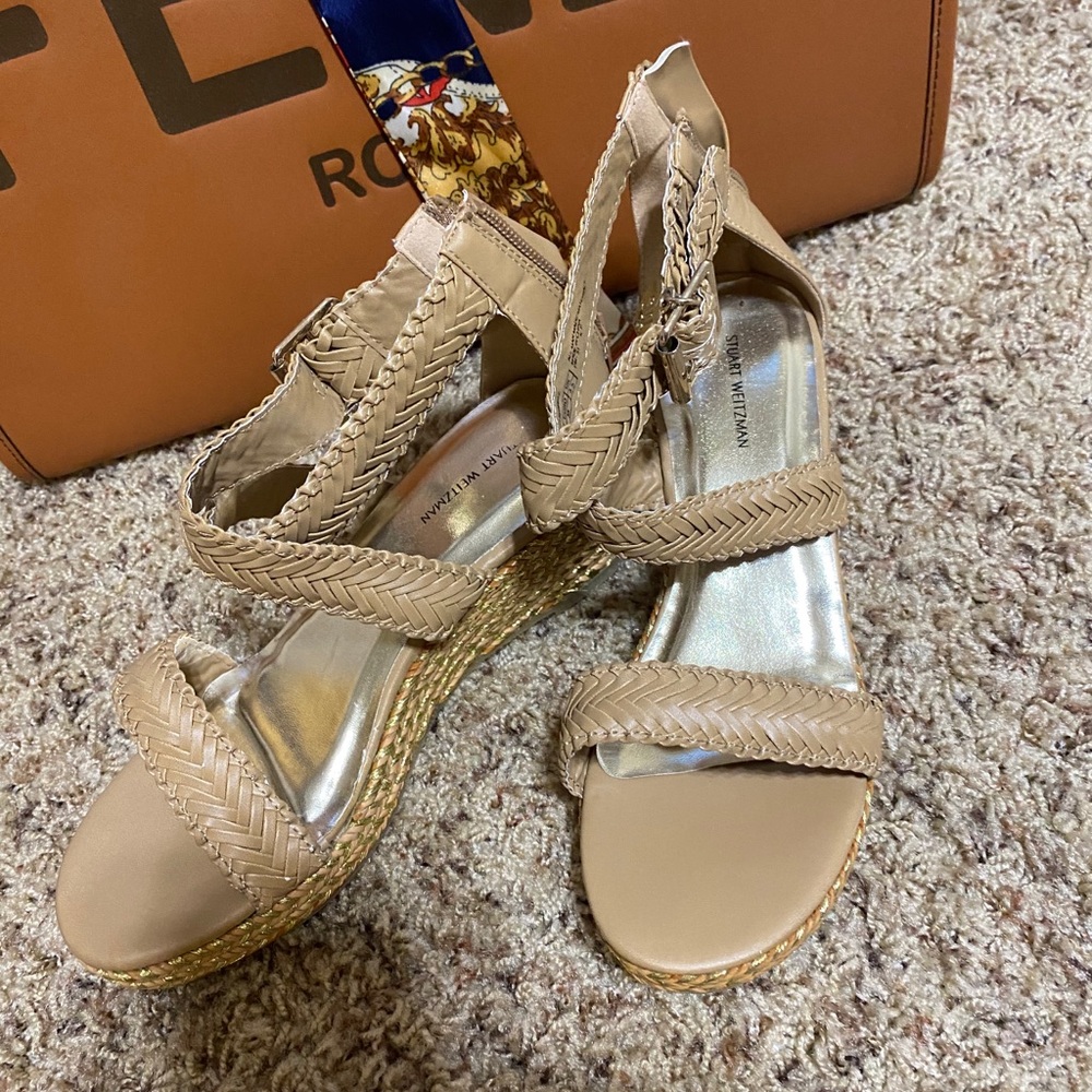 🌸Stuart Weiztman girls wedge 🌸